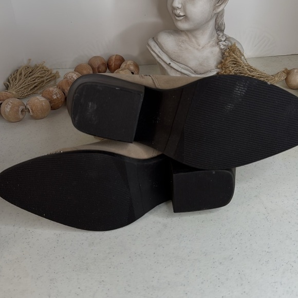 Poelman- Abby Cowboy/biker ankle boot - medium beiges 7.5/Euro 38 - Picture 6 of 12